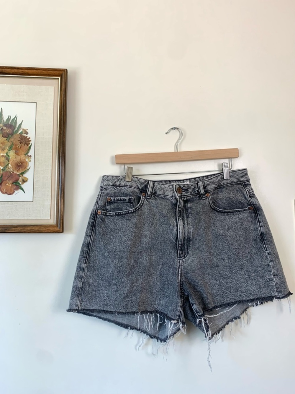 Garage Grey Wash Mom Shorts 13